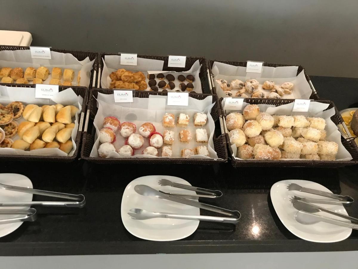 Summit Suites Hotel ピンダモニャンガバ エクステリア 写真