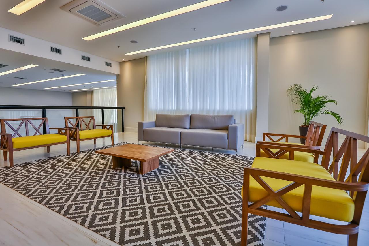 Summit Suites Hotel ピンダモニャンガバ エクステリア 写真